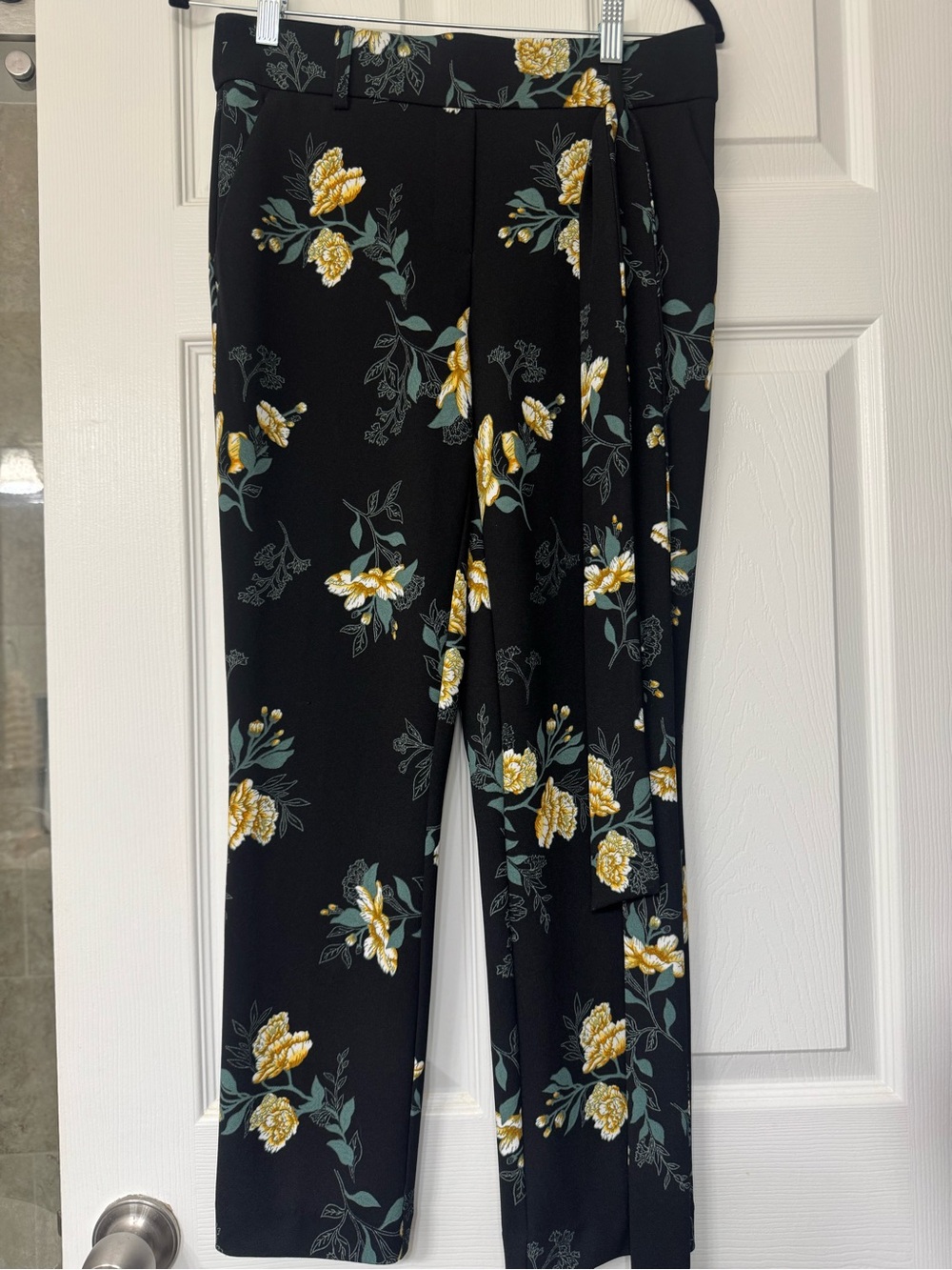 Jules & Leopold Black Straight-Leg Pants with Yellow Floral Print
